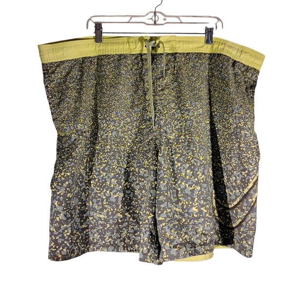 Nike board shorts mens 2XL XXL swim trunks green camo all over swoosh logo - Picture 1 of 9